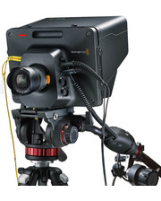  Сверх компактная вещательная камера для работы в прямом эфире с большим видоискателем