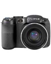 Цифровые фотоаппараты Fujifilm FinePix S1900 фото