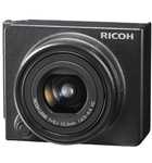 RICOH S10 24-72mm f/2.5-4.4 VC